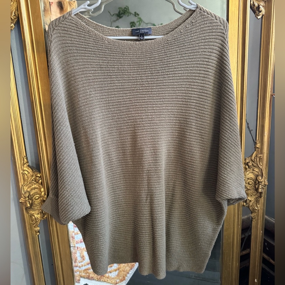 The Limited Light‎ Green Knit Sweater
